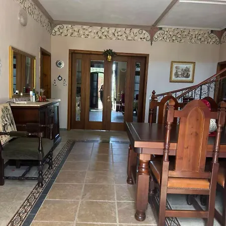 Giulia's Guest house Tragjas